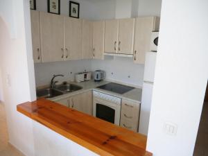 Cómodo apartamento en Denia con aire acondicionado y aparcamiento, cerca de la playa - ES-373-57