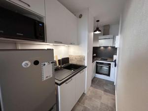 Appartement moderne avec balcon proche plage - FR-1-224C-366