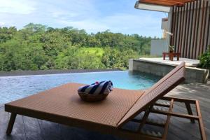 Querida Royal 1 BR Private Pool Villa With Mountain View