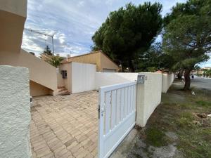 Appartement Climatisé 45 Pers avec Parking - FR-1-837-94