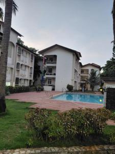 The Blessings, 2 Ron the ground floor with pool and wifi