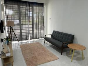 LAMAN SUZY Seri Iskandar