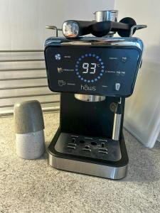 Thatched Cottage With Wildlife Near Kramnitze