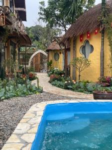 Peaceful - Nature - Green trees - Lake - Beautiful house