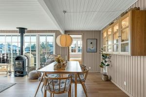 Newly Renovated House Close To Beach