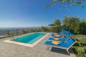 Villa With Private Pool In Tuscany