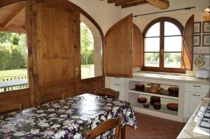 Private Pool Stone Villa Overlooking Crete Senesi