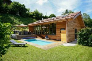 Alpine Chalet With Heated Pool In Lenggries