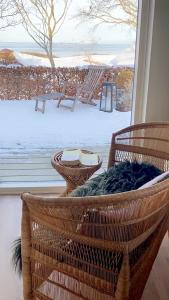 Thatched Cottage With Sea Views In Båring Ege