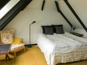 Thatched Cottage With Sea Views In Båring Ege