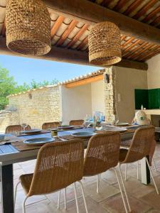 Family Stone House In Gordes