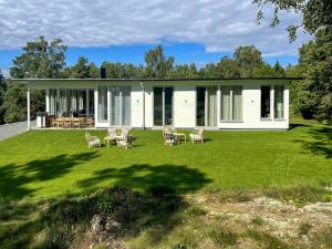 Architect House By Per Öberg With Sea View
