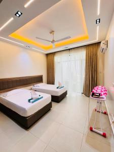 Azuri Suites & Residence