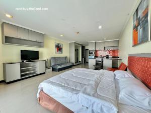 Large Pool-View Studio with Balcony - TW Platinum Suites, Jomtien