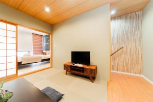 hqqz 5min to Tsuruhashi 6ppl House Namba USJ