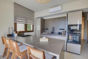 Kalindi-5 Bedroom Beachfront Villa with Private Pool