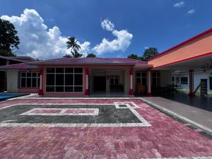 Heza Villa - Karaoke, Pool & BBQ
