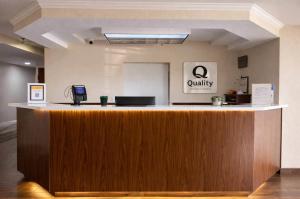 Econo Lodge Inn & Suites Santa Rosa South
