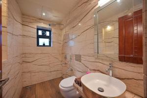 Evelyn Greens - Luxe 3BHK With Pvt Pool and Pool Table