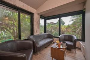 Evelyn Greens - Luxe 3BHK With Pvt Pool and Pool Table