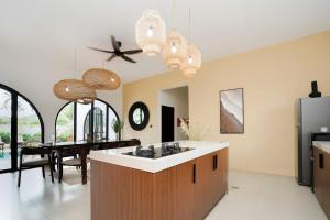 Brand new 5BD Villa with pool and kids playground Kuta, Lombok 8 min from central Kuta in heart of nature
