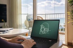 Terraza 1ª Línea con Vistas en Playamar THE GREEN DOOR