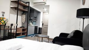 Mossaz Damansara Perdana by Roses Place