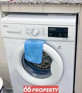 Vintage Luxe Suite Near Maya with View