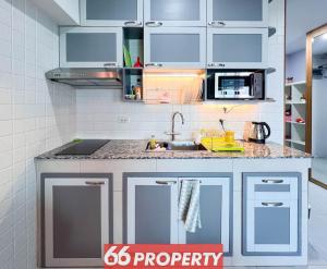 Vintage Luxe Suite Near Maya with View