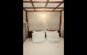 White House Villa Hiriketiya
