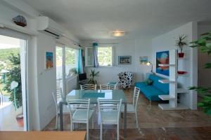 Apartments Paradise With Amazing Sea View