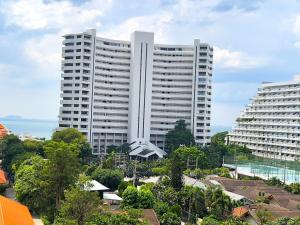 Sea-View Studio with Large Balcony - View Talay 5D