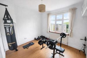 3 Bed Bungalow with Large Garden