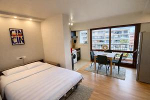 Studio élégant, vue Super-Cannes, Centre-ville