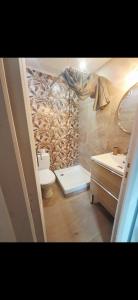 Le Jasmin T2 renovated air conditioning wifi and parking