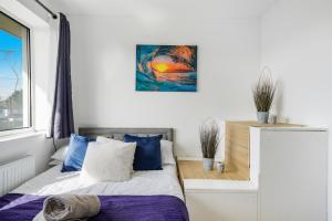 3BR 6 Beds Garden Parking x3 Kings Cross 25 mins & Harry Potter Studios