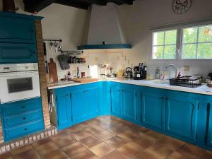 4 Star Gascon Retreat with Pool and Tennis court