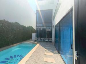 TYb-04 芭提雅北歐風格四臥室別墅