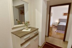 Bright apartment in Umag