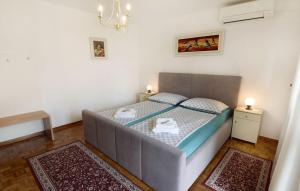 Bright apartment in Umag