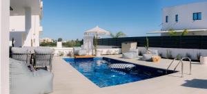 Nesea Seaside Luxury Escape