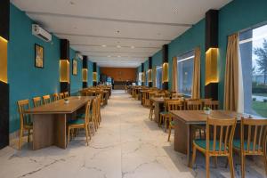 Beachfront Resort Mandarmoni-Parth King