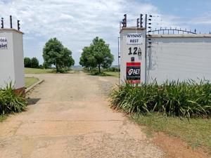 Wynns Rest - no load shedding No smoking