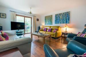 4 Bed in Tresaith oc-bow158