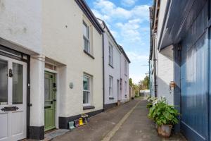 3 Bed in Appledore oc-t17164