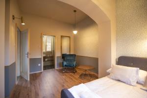 Szobi Malomkert Lovarda