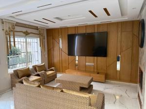 Villa Lujosa con vistas al mar