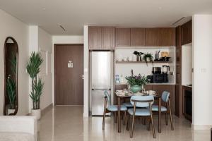 1BR with Private Beach and Palm, Atlantis Views