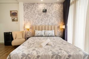 V Living - Hidden Gem in District 1 & Free Laundry
