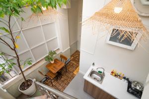 V Living - Hidden Gem in District 1 & Free Laundry